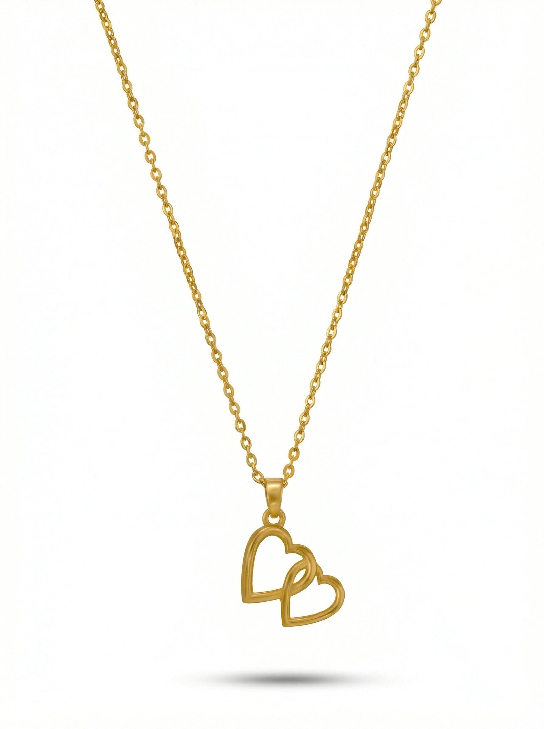 18k Gold plated necklace with a heart pendant on a white background